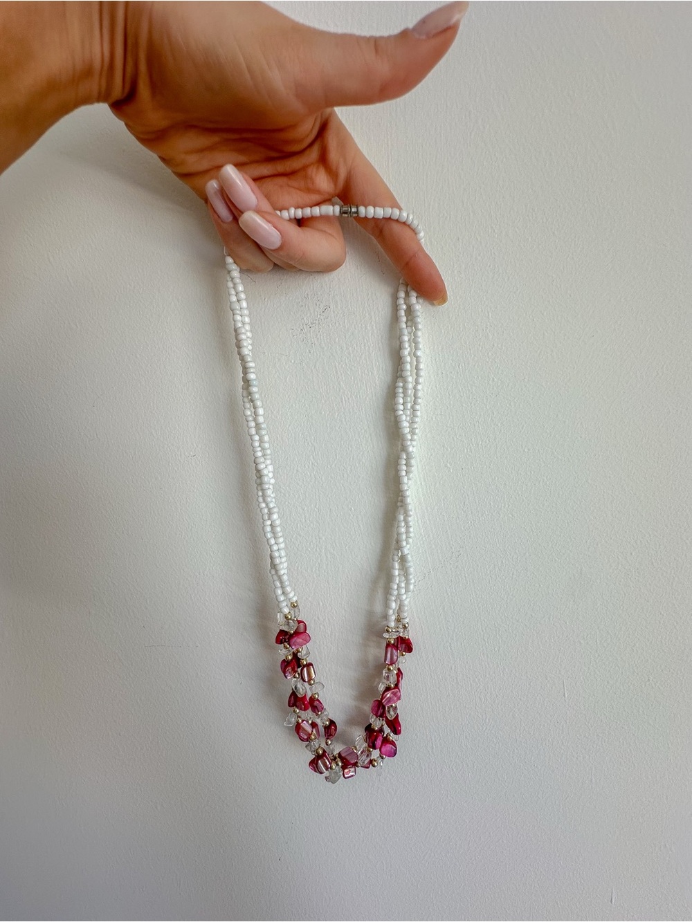 White Beaded Necklace with Pink Accent Stones